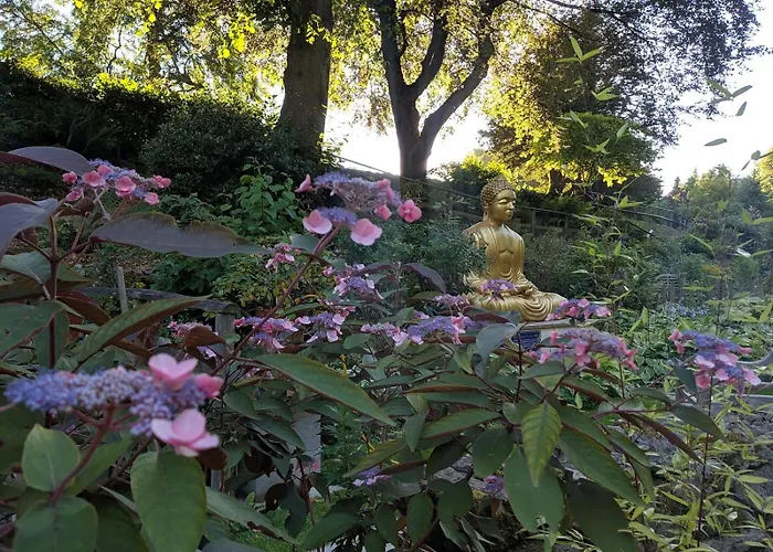Cascades Gardens Bed & Breakfast Matlock 
