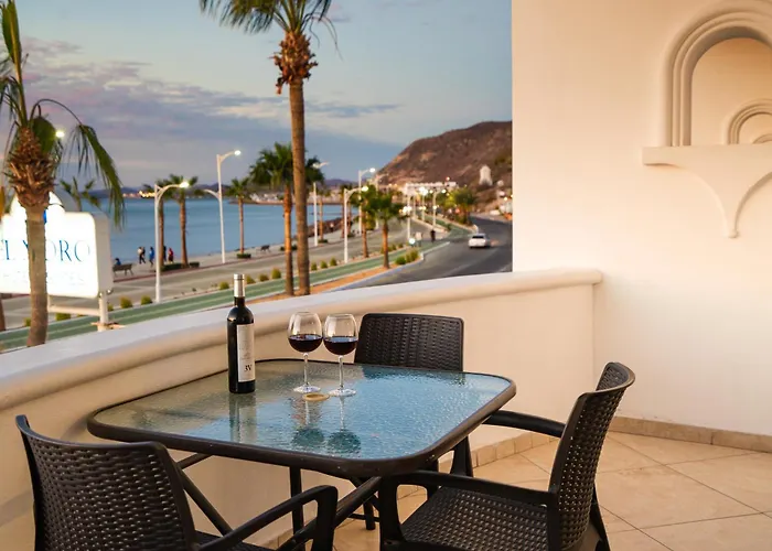 Hotel&Suites El Moro