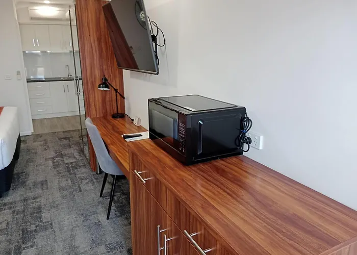 Comfort Inn Deakin Palms
