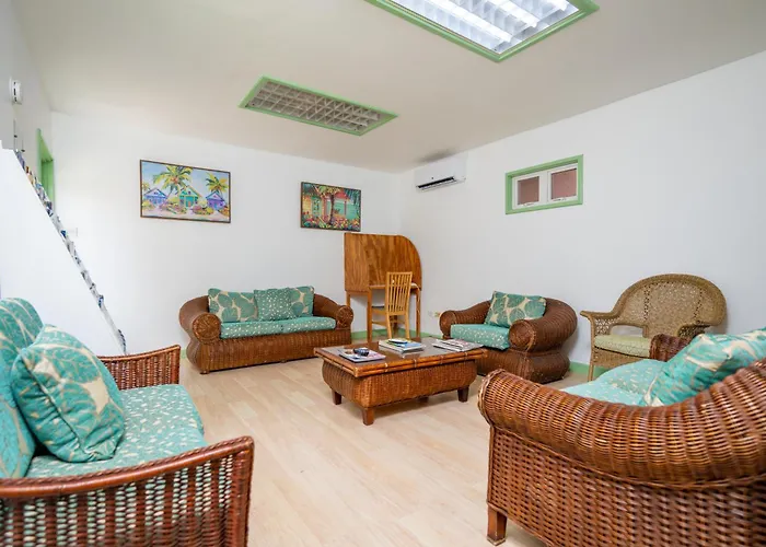Worthing Court Apartment Hotel