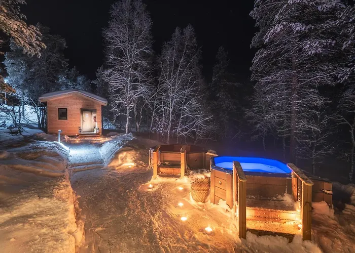 Kuukkeli Log Houses Aurora Resort