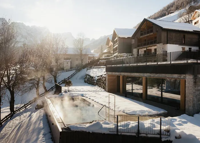 Les Dolomites Mountain Lodges San Martino in Badia