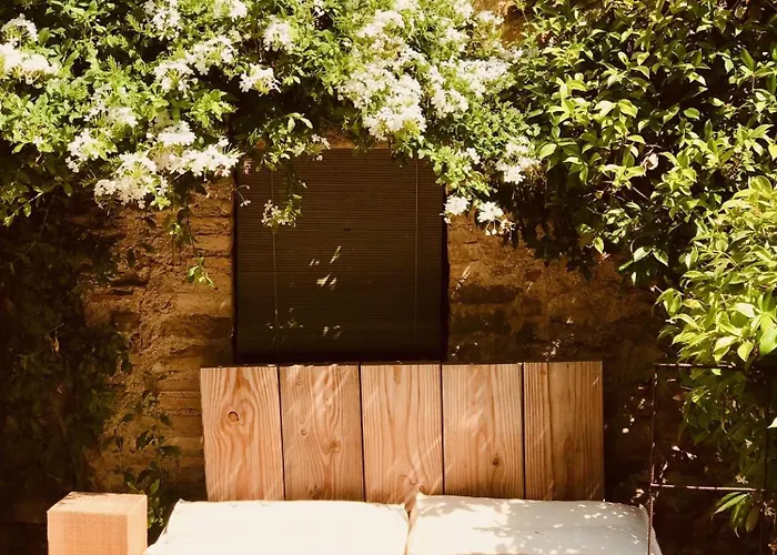 Bed and Breakfast Casa Migdia Sant Jordi Desvalls