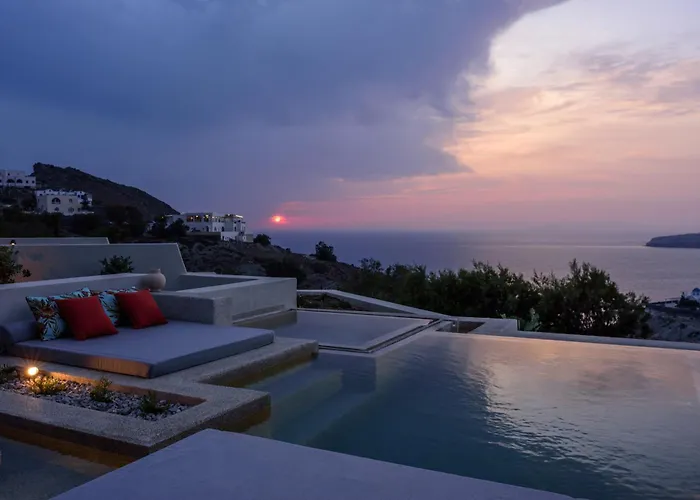 Potnia Theron Suites Akrotírion