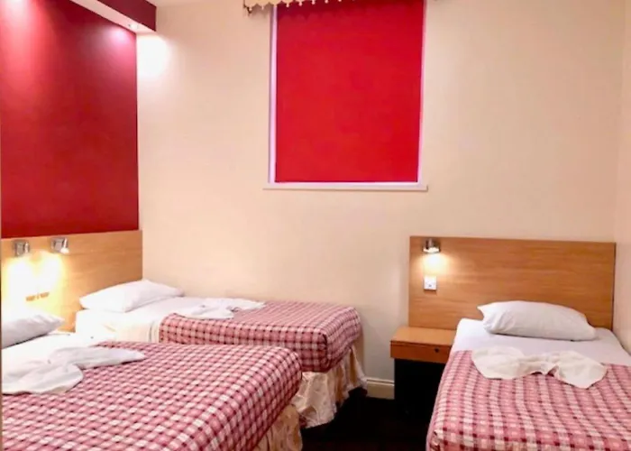 Carlton Hotel