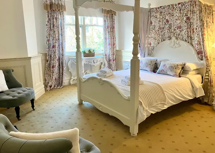 Storrs Gate House