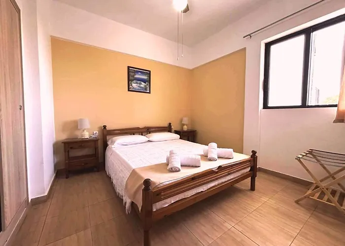 Evi Apartments And Studios