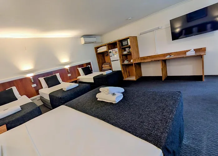 Hampton Villa Motel