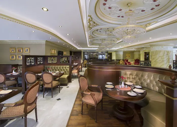 Royal Rose Hotel Abu Dhabi, Curio Collection By Hilton