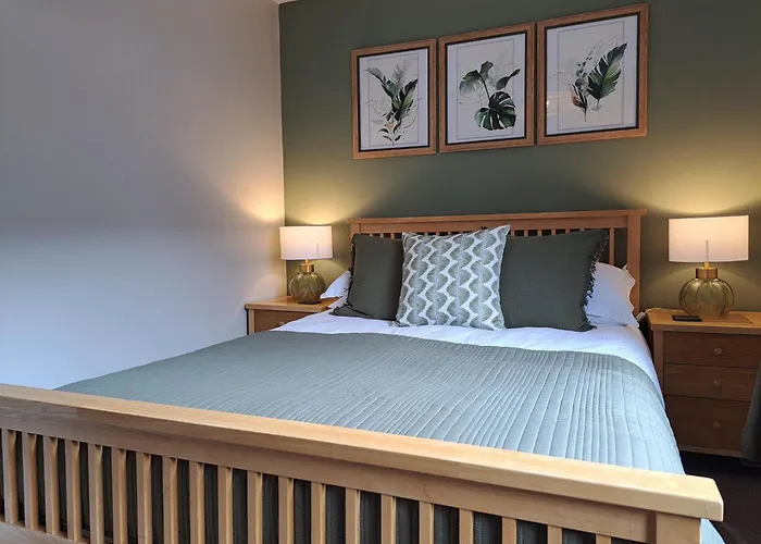 Schooner Point Guest House