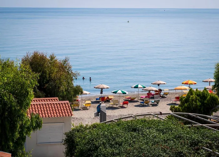 Testa di Monaco - Natural Beach Village