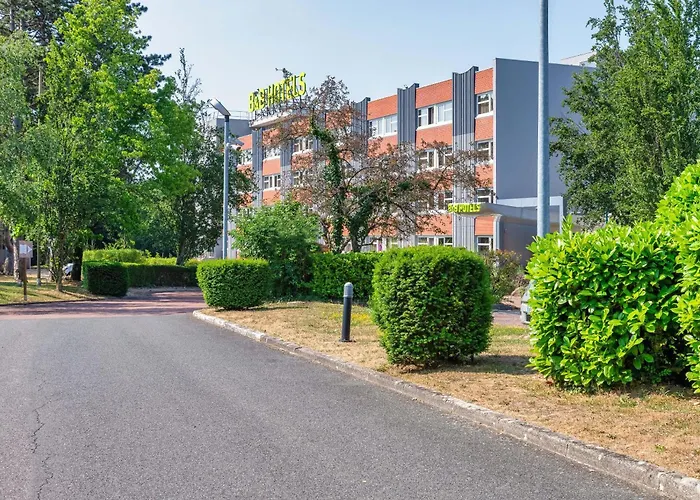 B&B Hotel Lyon Nord 4 Etoiles