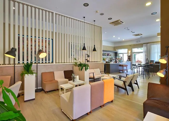 Hotel Bisesti ***S