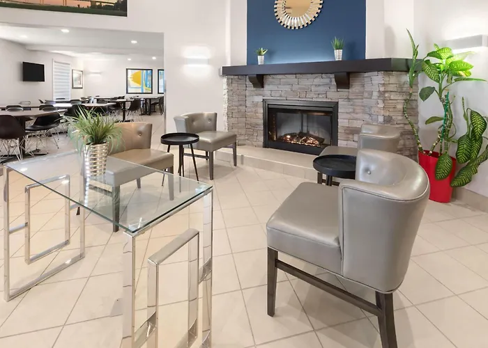Super 8 By Wyndham Trois-Rivieres