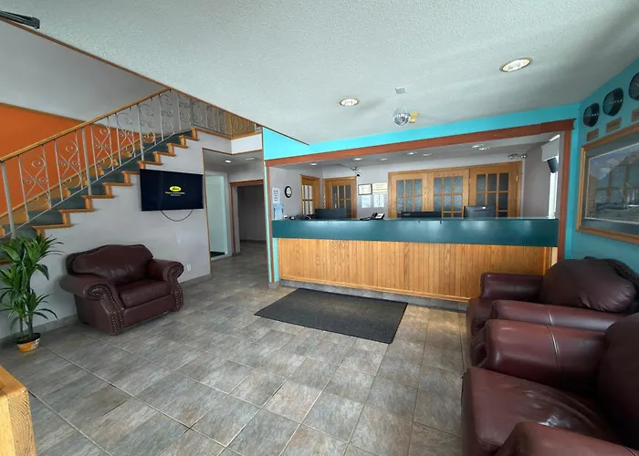 Howard Johnson By Wyndham