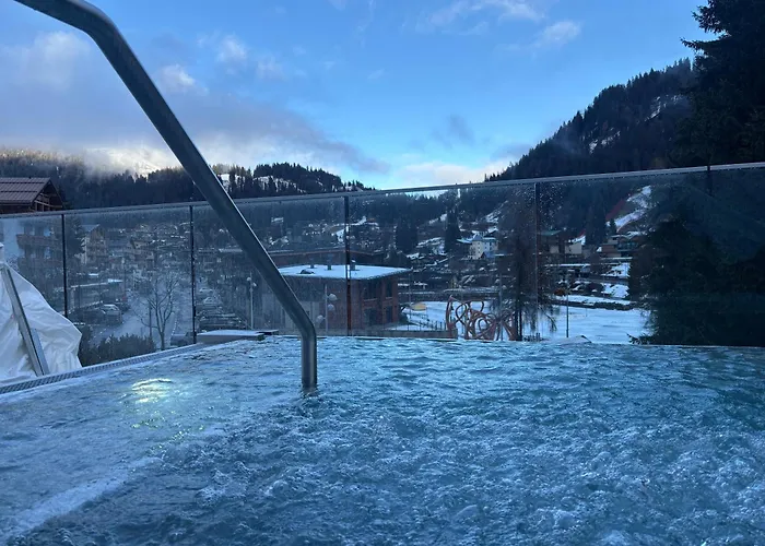 Hotel Rosengarten Madonna