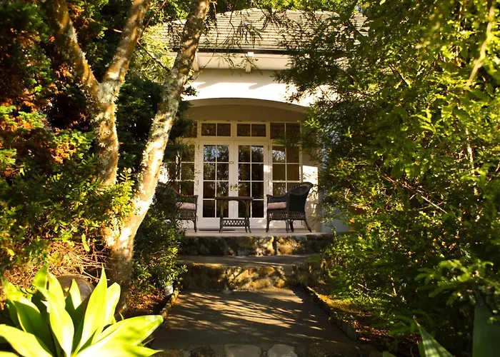 Greenmantle Estate Hotel