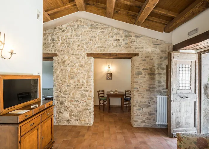 Borgotufi Albergo Diffuso