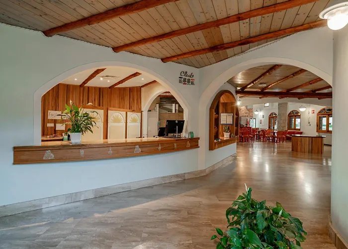 Club Esse Posada Palau