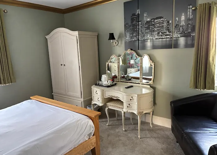 Keats Green Hotel
