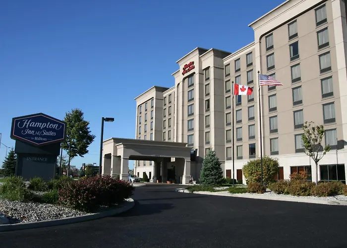 Hampton Inn & Suites By Hilton Windsor