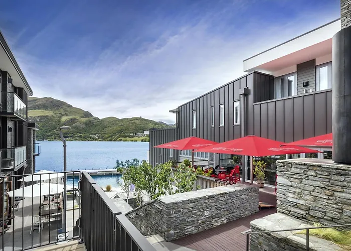 Hilton Queenstown Resort & Spa