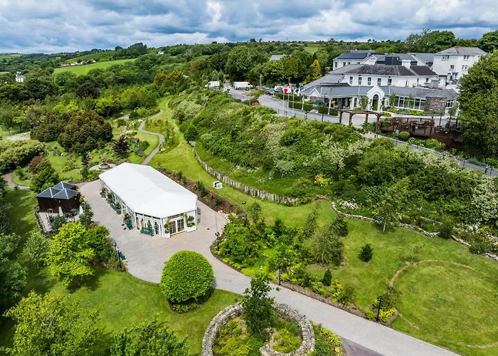 Fernhill House Hotel & Gardens