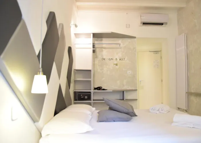 Design&Art Pie' - Elegant Rooms Near The Pantheon, Calm & Central Stay