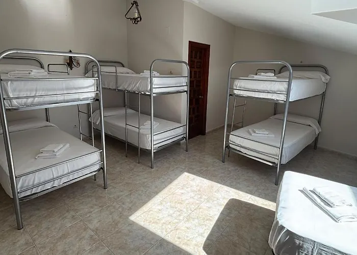 DORMERO Hotel y Albergue Sahagun