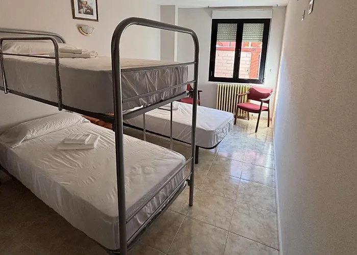 DORMERO Hotel y Albergue Sahagun