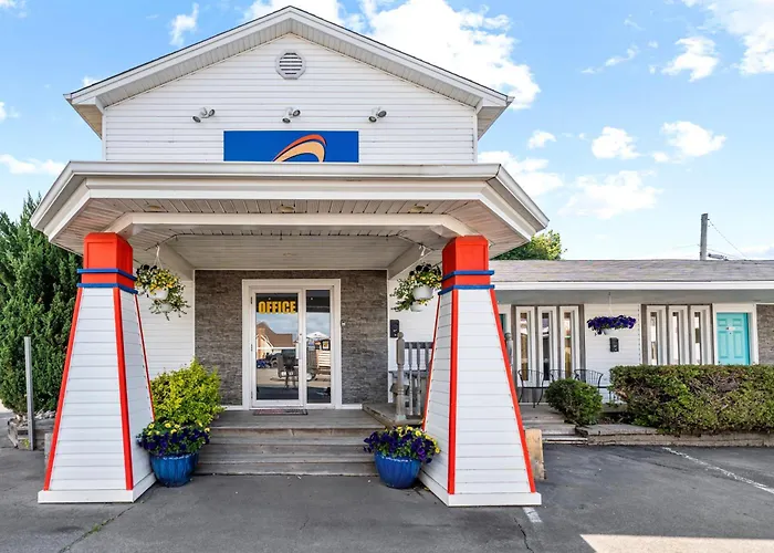 Shores Inn & Hotel