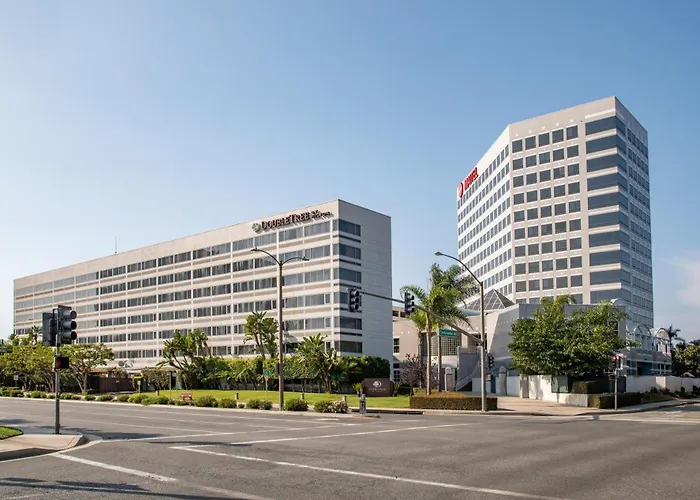 Doubletree By Hilton Lax -