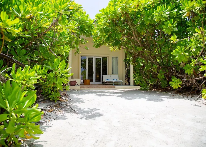 Hondaafushi Island Resort