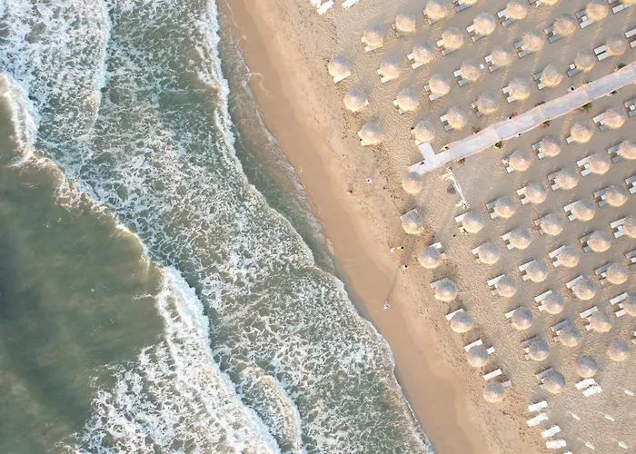 Casa Di Fiore Spa And Medical Hotel, Mineral Pools & Private Beach