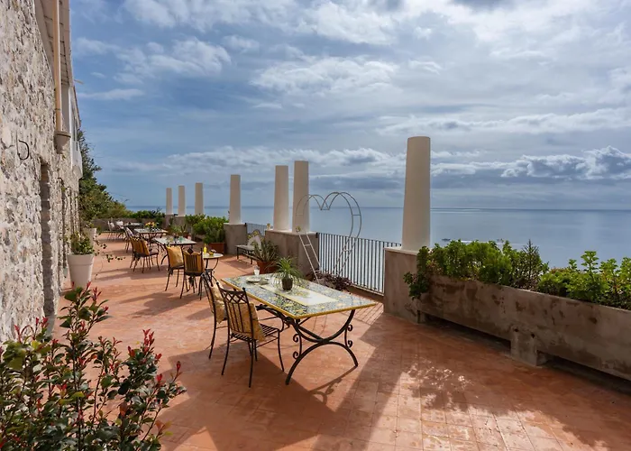 Villa Santa Chiara Positano Suites