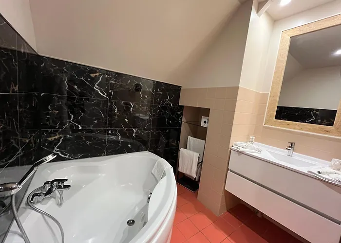 Le Manoir De La Poterie&Spa