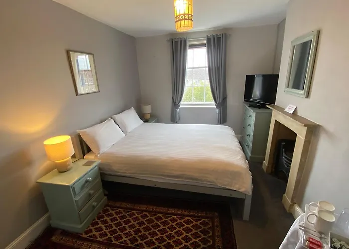 The Red House Guest House Grantham