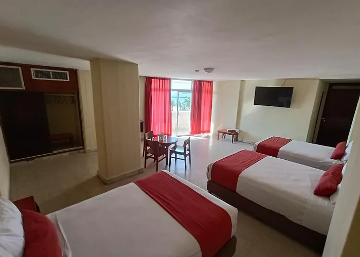 Hotel Royalty
