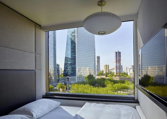 Hotel citizenM Paris La Défense Nanterre