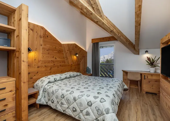 Pier Hotel
