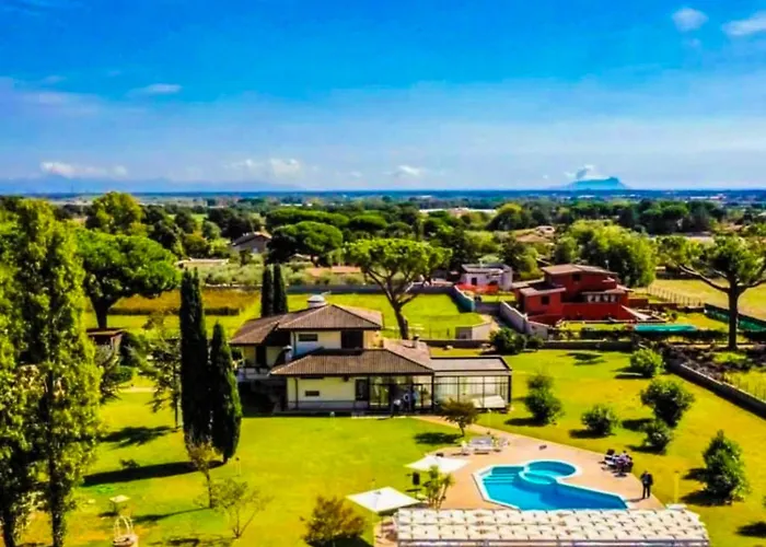 Peperosa Rooms And Events - Peaceful Countryside Escape With Pool, Private Parking, Just Minutes From The Sea, Anzio And Nettuno