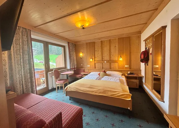 Hotel Bergkristall (Adults Only)
