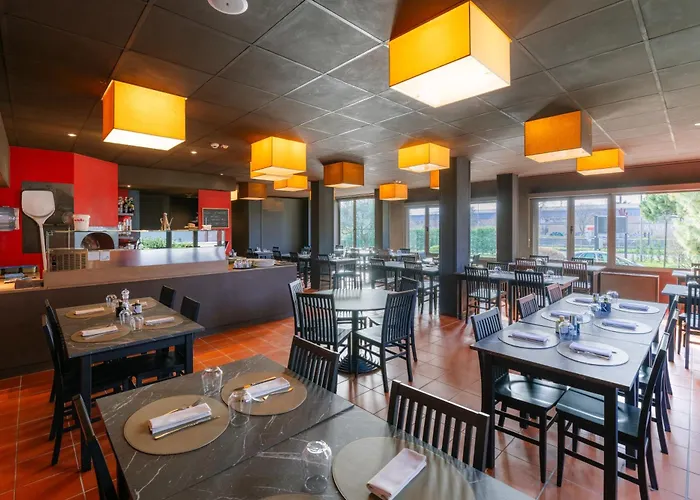 Smart Hotel King, By R Collection Hotels Varedo