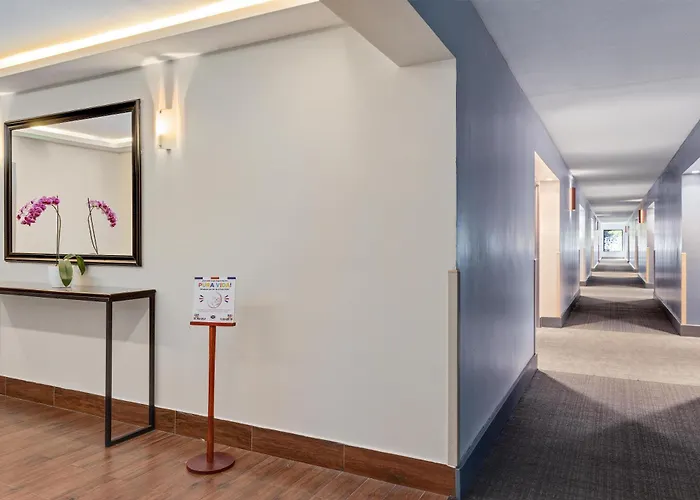 Hampton By Hilton San Jose Airport Costa Rica Hotel Rio Segundo