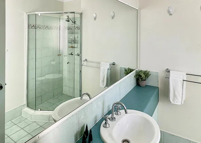 Tripcony Quays Aparthotel Caloundra