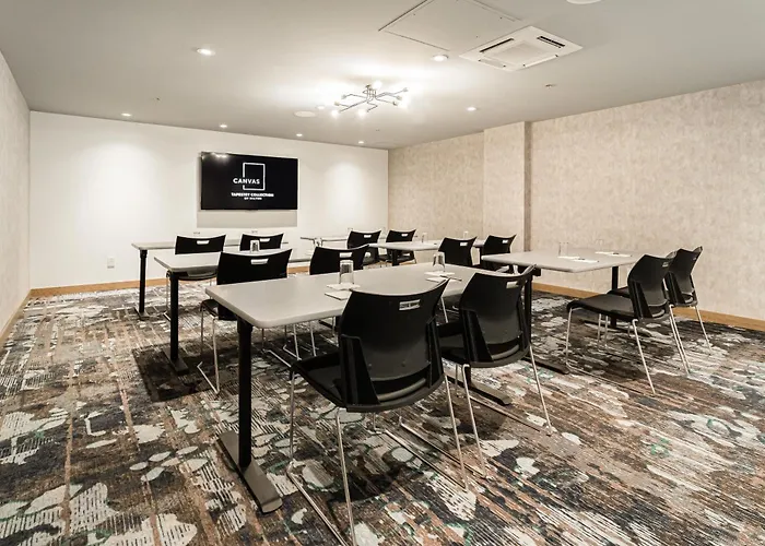 Canvas Moncton, Tapestry Collection By Hilton
