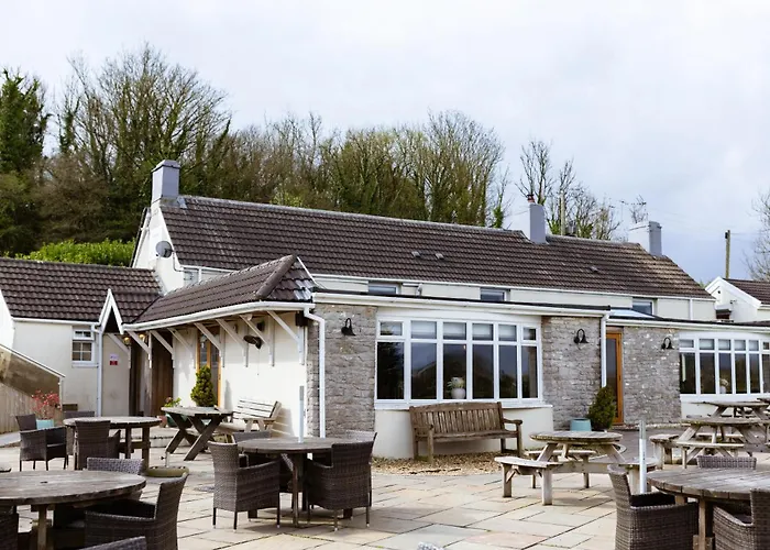 The Golden Mile Country Inn