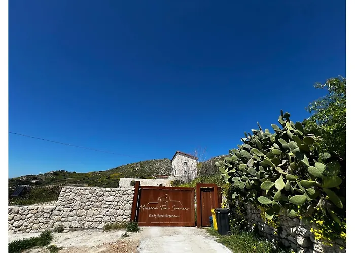 Masseria Torre Saracena