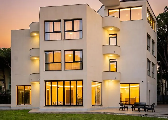 The Honeycomb Boutique Hotel