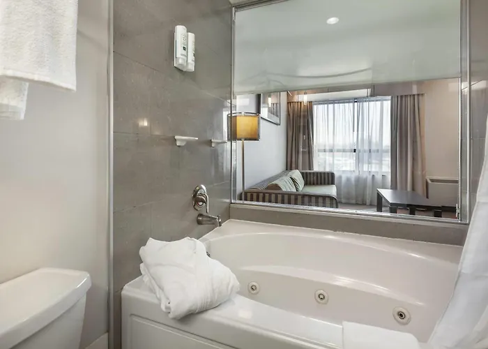 Quality Hotel Burlington